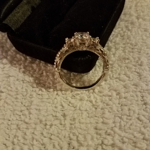 .925 Sterling.silver Ring - Picture 2 of 4